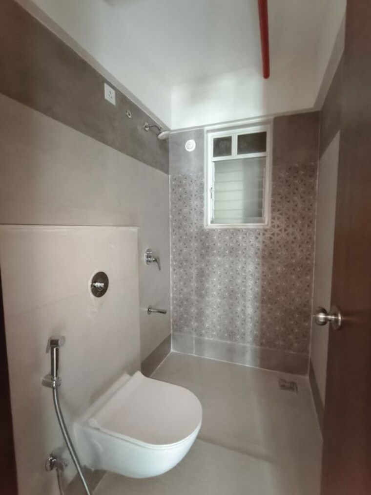Bathroom, krishna-fairmont 2 Bedroom 800 Sq.Ft. Apartment In Wakad Pune 10478575