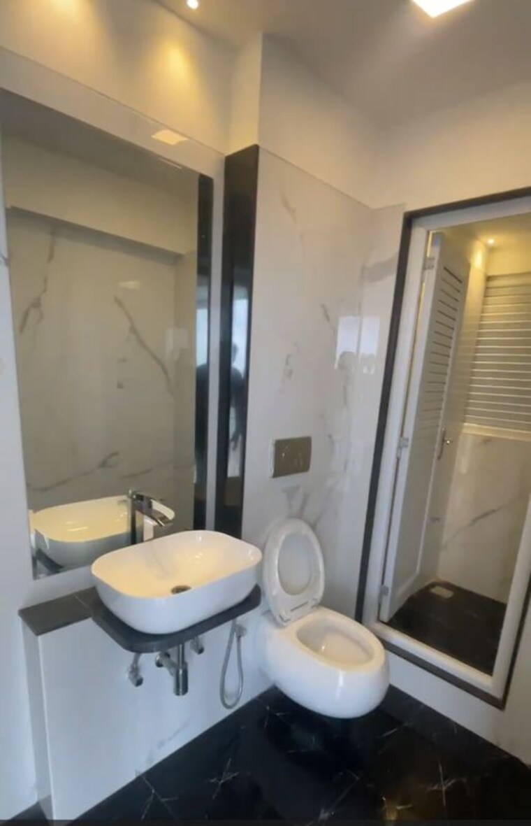 Bathroom, chembur-gaothan 2 Bedroom 750 Sq.Ft. Apartment In Chembur Mumbai 10478486