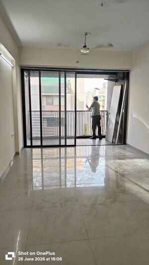 Room in 2 BHK Apartment at Ellisbridge – for Sale