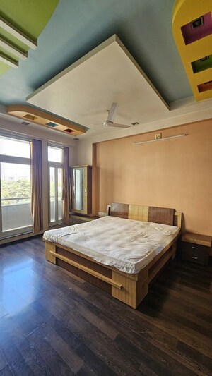 Bedroom in 3 BHK Apartment at Prahlad Nagar – for Rent