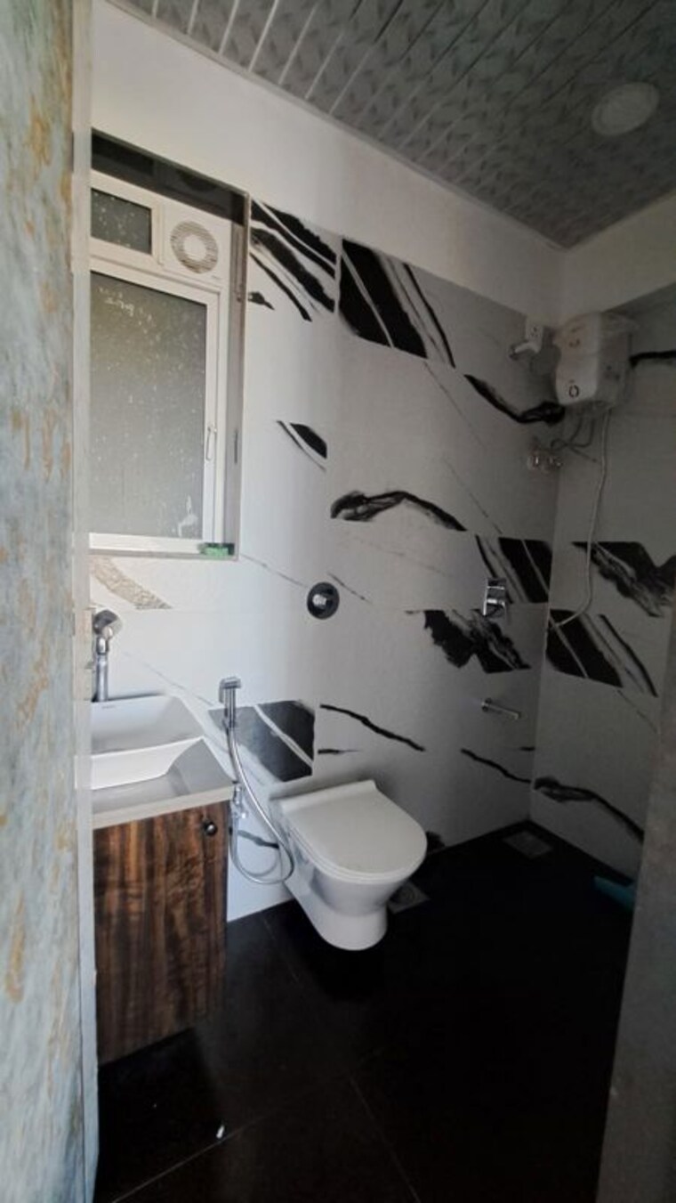 Bathroom, rockline-the-meridian-towers 1 Bedroom 400 Sq.Ft. Apartment In Ghatkopar West Mumbai 10478684