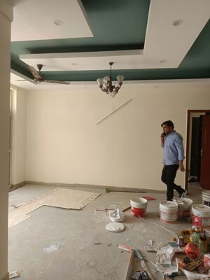 Furnished Amenities in 3 BHK Apartment at Amrapali Silicon City, Sector 76 – for Rent