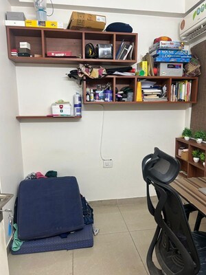 Team Area in 3 BHK Apartment at Amrapali Silicon City, Sector 76 – for Rent