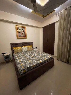 Bedroom in 3 BHK Apartment at Amrapali Silicon City, Sector 76 – for Rent