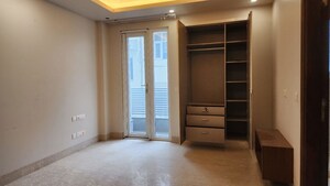 Room in 4 BHK Builder Floor at Vasant Vihar – for Rent