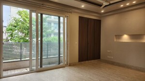 Room in 4 BHK Builder Floor at Vasant Vihar – for Rent