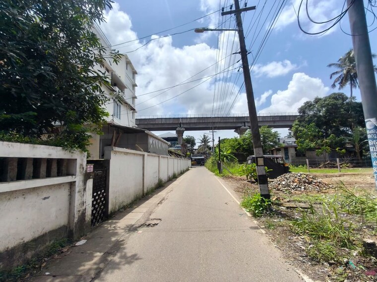 Balcony, thykoodam Commercial Warehouse 1000 Sq.Ft. In Thykoodam Kochi 10478740