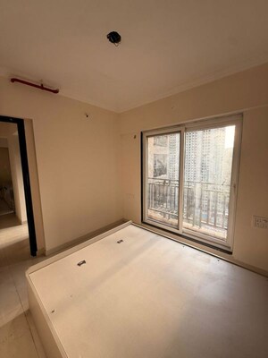 Room in 1 BHK Apartment at Raunak Bliss B1, Ghodbunder Road – for Rent