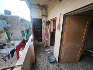 Parking in 1 BHK Apartment at Vejalpur – for Rent