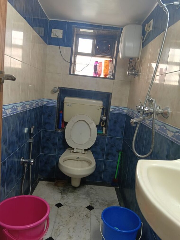 Bathroom, shivam-mamta 2 Bedroom 750 Sq.Ft. Apartment In Andheri West Mumbai 10478785