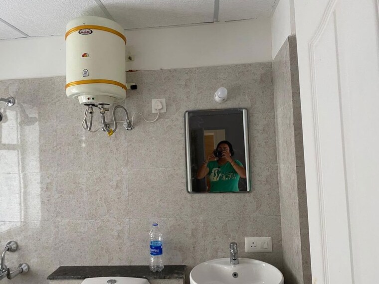 Bathroom, sushma-joynest-moh 2 Bedroom 1800 Sq.Ft. Apartment In Bir Chhat Chandigarh 10478825