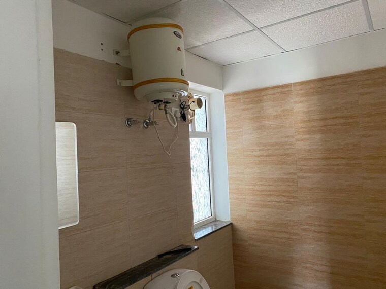 Bathroom, sushma-joynest-moh 2 Bedroom 1800 Sq.Ft. Apartment In Bir Chhat Chandigarh 10478825