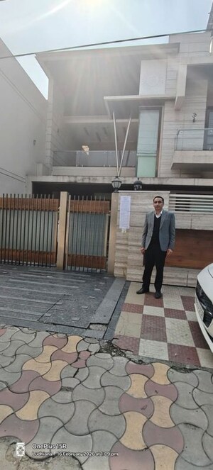  Independent House For Sale in Dhandari Kalan
