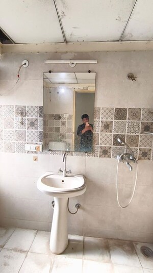 Bathroom in 3 BHK Apartment at Gaur City 7th Avenue, Sector 4 Greater Noida – for Rent