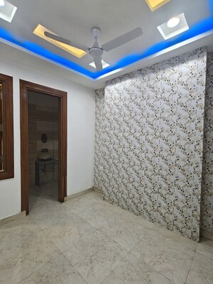 Room in 2 BHK Builder Floor at Indrapuram – for Sale