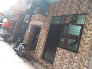  Builder Floor For Sale in Chikamberpur