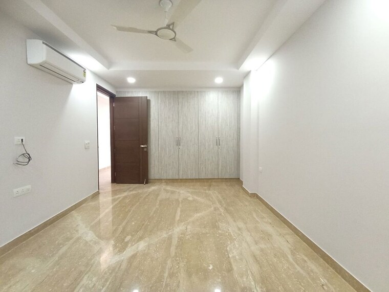 Bedroom, greater kailash 3 Bedroom 1800 Sq.Ft. Builder Floor In Greater Kailash Delhi 10478936