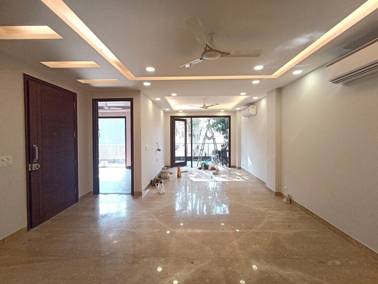 Living Room, greater kailash 3 Bedroom 1800 Sq.Ft. Builder Floor In Greater Kailash Delhi 10478936