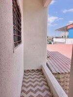 1 BHK 650 Sq.Ft. Independent House in Mate Nagar