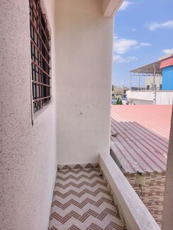 1 BHK Independent House For Rent in Mate Nagar