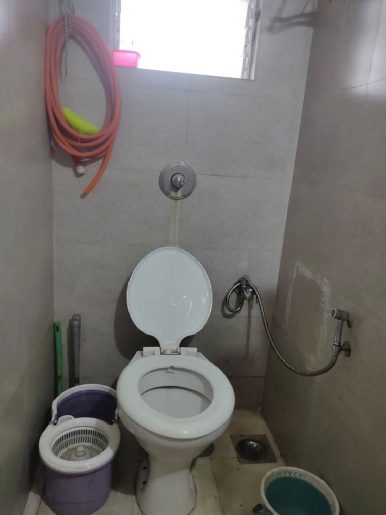 Bathroom, akshar-emperia-garden 1 RK 295 Sq.Ft. Apartment In Karade Khurd Navi Mumbai 10478840