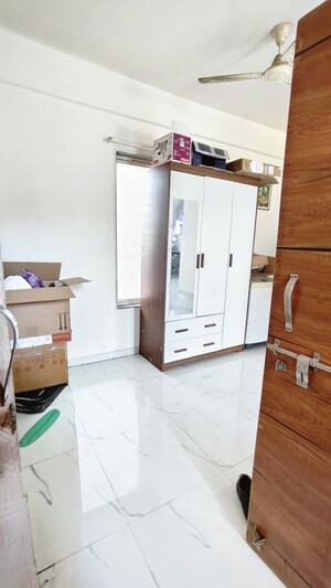 2.5 BHK Apartment – Entrance View at Anand Park, Wadgaon Sheri - for Rent