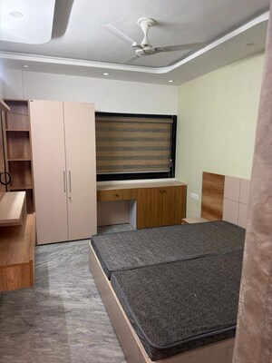 Bedroom in 3 BHK Builder Floor at Jakhan – for Rent
