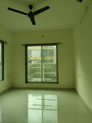 Room in 2.5 BHK Apartment at Varad Heights, Tilak Nagar – for Rent