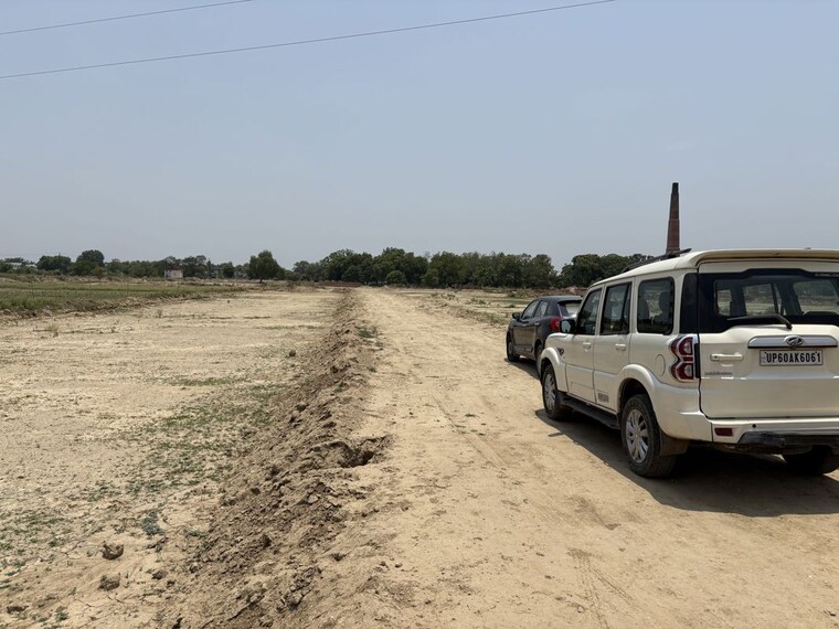 undefined, pindra  1000 Sq.Ft. Plot In Pindra Varanasi 10479170