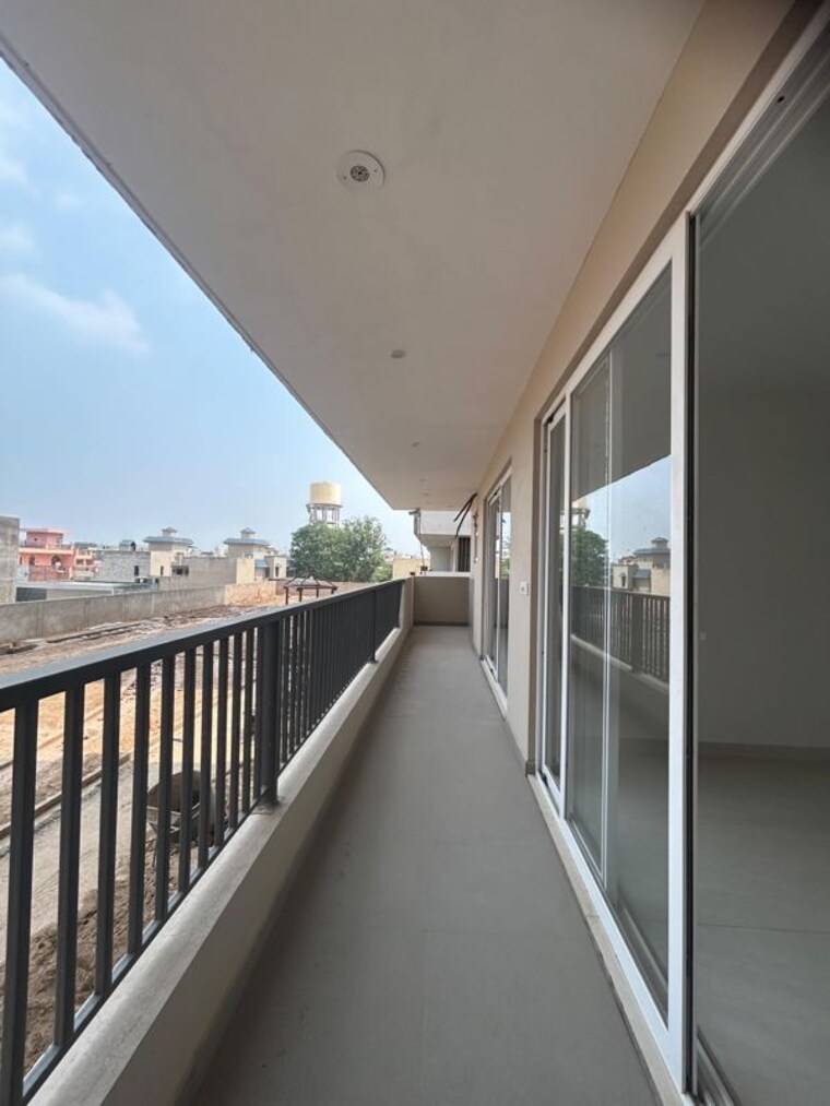 Balcony, northview-homez 3 Bedroom 1910 Sq.Ft. Apartment In Ambala Highway Zirakpur 10479199