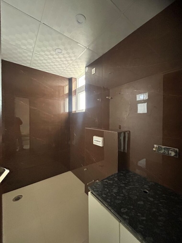 Kitchen, northview-homez 3 Bedroom 1910 Sq.Ft. Apartment In Ambala Highway Zirakpur 10479199