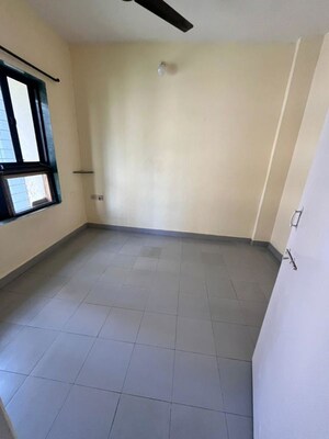 Room in 1 BHK Apartment at Premier Colony – for Rent