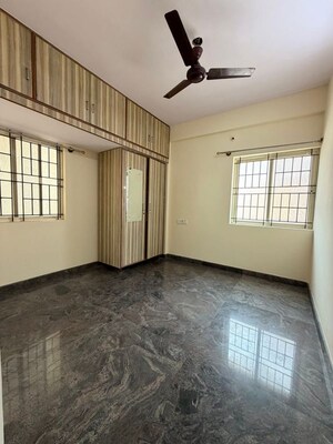 Room in 1 BHK Apartment at Lakshmi Enclave Bellandur, Bellandur – for Rent