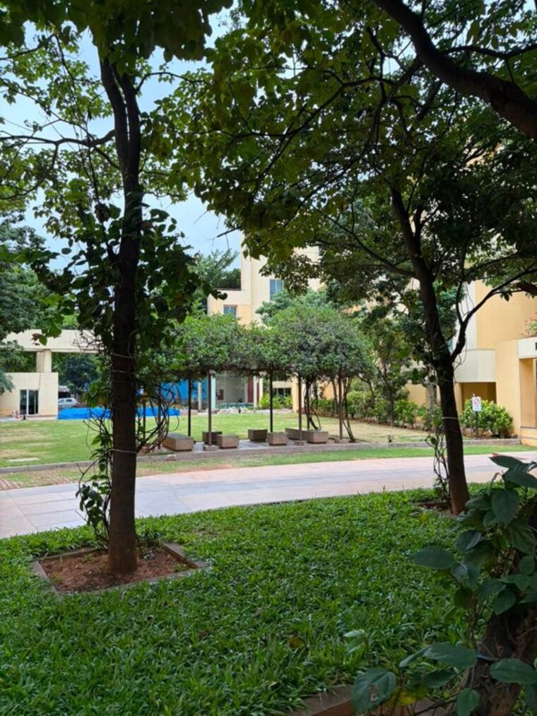 Garden, brigade-courtyard 3 Bedroom 1580 Sq.Ft. Apartment In Jalahalli Bangalore 10479226