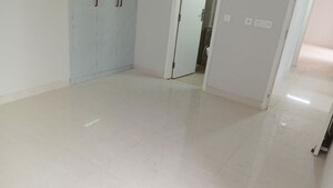 Room in 3 BHK Apartment at Eldeco Live By The Greens, Sector 150 – for Rent