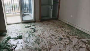 Room in 2 BHK Apartment at Eldeco Live By The Greens, Sector 150 – for Rent