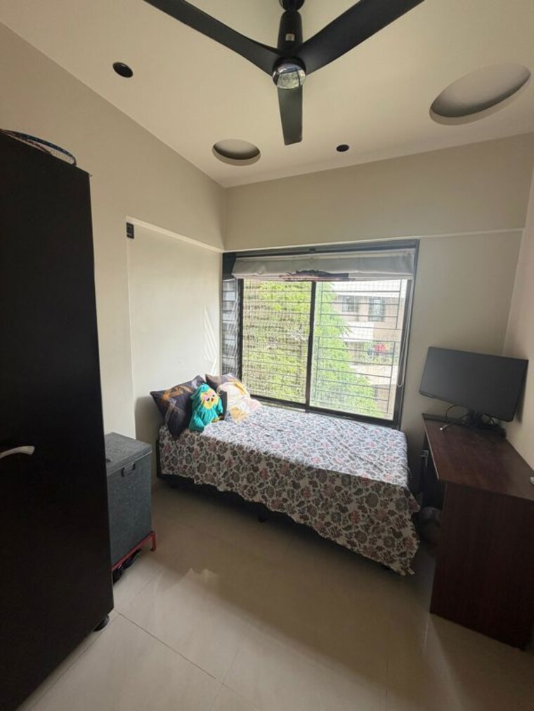 Bedroom, kalpataru-estate-building-8 2 Bedroom 1000 Sq.Ft. Apartment In Pimple Gurav Pune 10479300