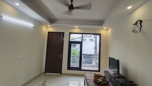 Room in 2 BHK Builder Floor at Malviya Nagar – for Rent