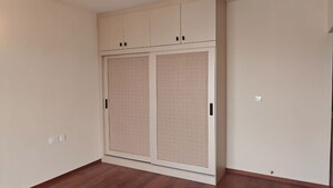 Room in 4 BHK Apartment at Sumadhura Folium, Whitefield – for Rent