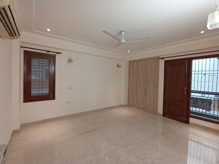 Bedroom, greater kailash ii 3 Bedroom 2250 Sq.Ft. Builder Floor In Greater Kailash ii Delhi 10479314