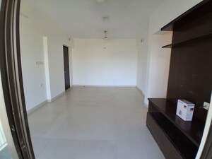 Room in 2 BHK Apartment at Lodha Splendora, Ghodbunder Road – for Rent