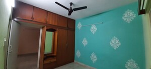 Room in 2 BHK Apartment at Halasuru – for Rent