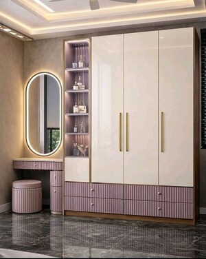 Building Lobby in 4 BHK Builder Floor at Kailash Colony – for Rent