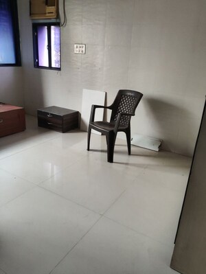 2 BHK Apartment For Rent in Lok Nisarg Apartments, Mulund West