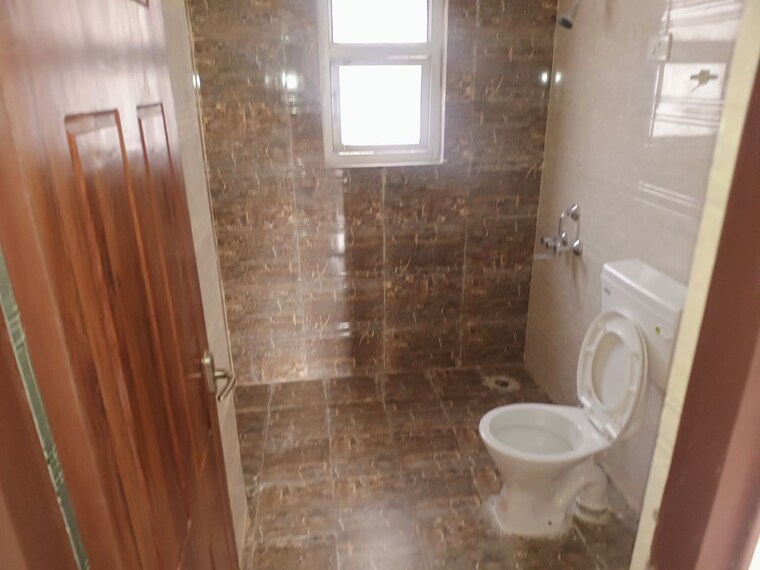 Attached Bathroom, excella-kutumb 3 Bedroom 1094 Sq.Ft. Apartment In Sultanpur Road Lucknow 10479372
