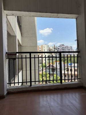 Room in 2 BHK Apartment at VTP Urban Nirvana, Kharadi – for Rent