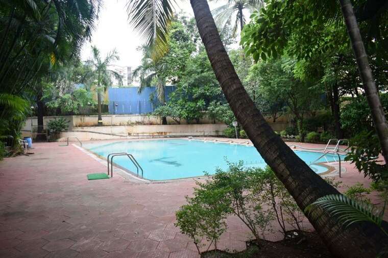 Swimming Pool, vasukamal-chs 2 Bedroom 1150 Sq.Ft. Apartment In Andheri East Mumbai 10479428