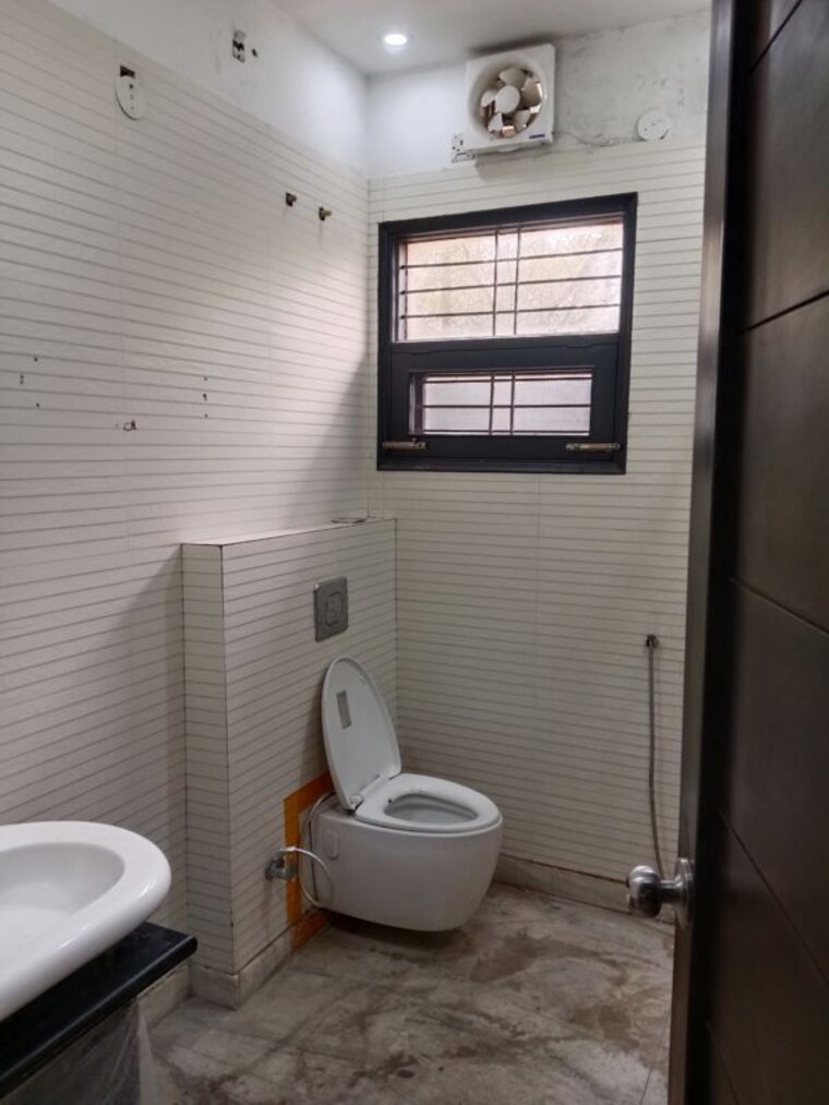 Bathroom, ansals sushant city 3 Bedroom 2523 Sq.Ft. Builder Floor In Ansals Sushant City Panipat 10479441