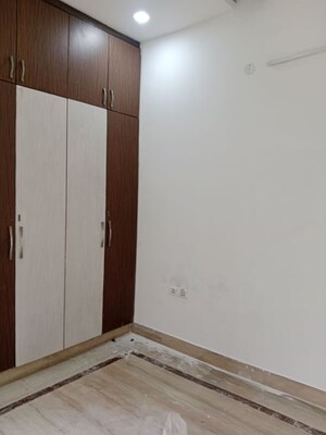 Room in 3 BHK Builder Floor at Ansals Sushant City – for Rent