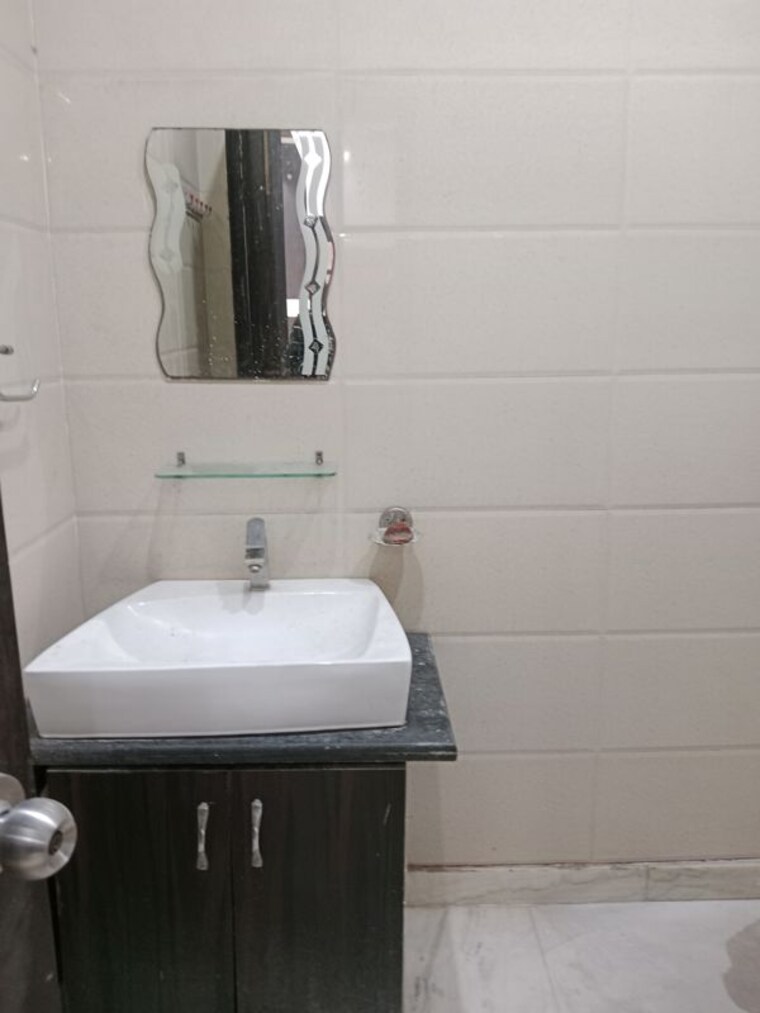 Bathroom, ansals sushant city 3 Bedroom 2523 Sq.Ft. Builder Floor In Ansals Sushant City Panipat 10479441